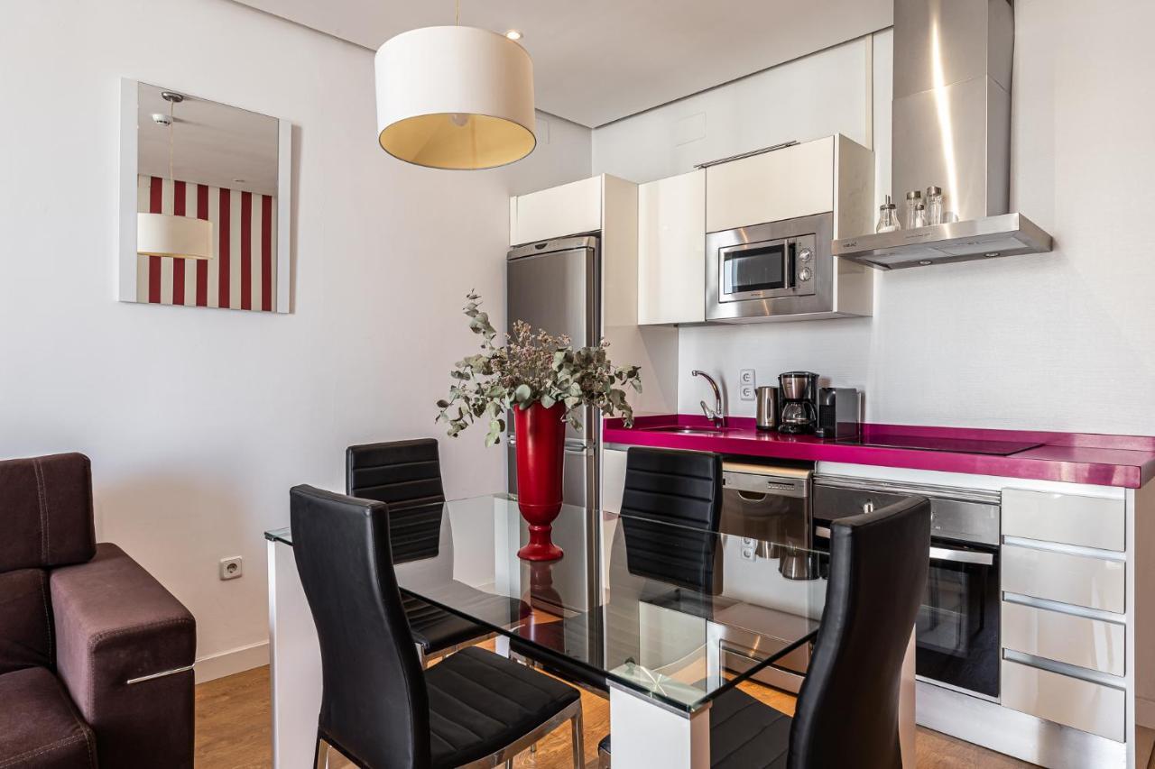 Waou Apartamentos En Sol Superior 2 Madrid Exteriör bild