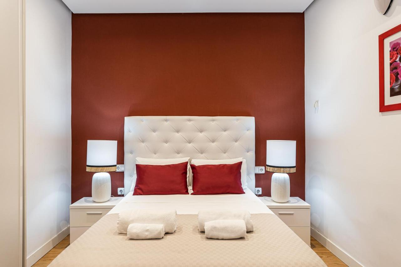 Waou Apartamentos En Sol Superior 2 Madrid Exteriör bild